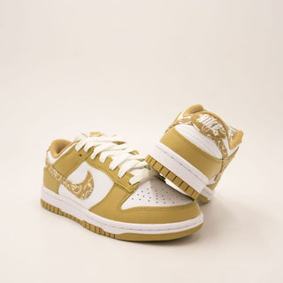 Dunk Low Essential Paisley Pack Barley (W)